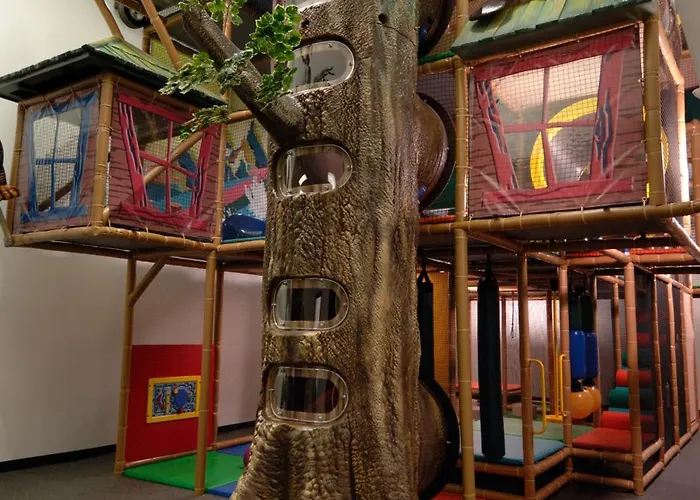 Kid friendly hotel Douglas Fir Resort & Chalets